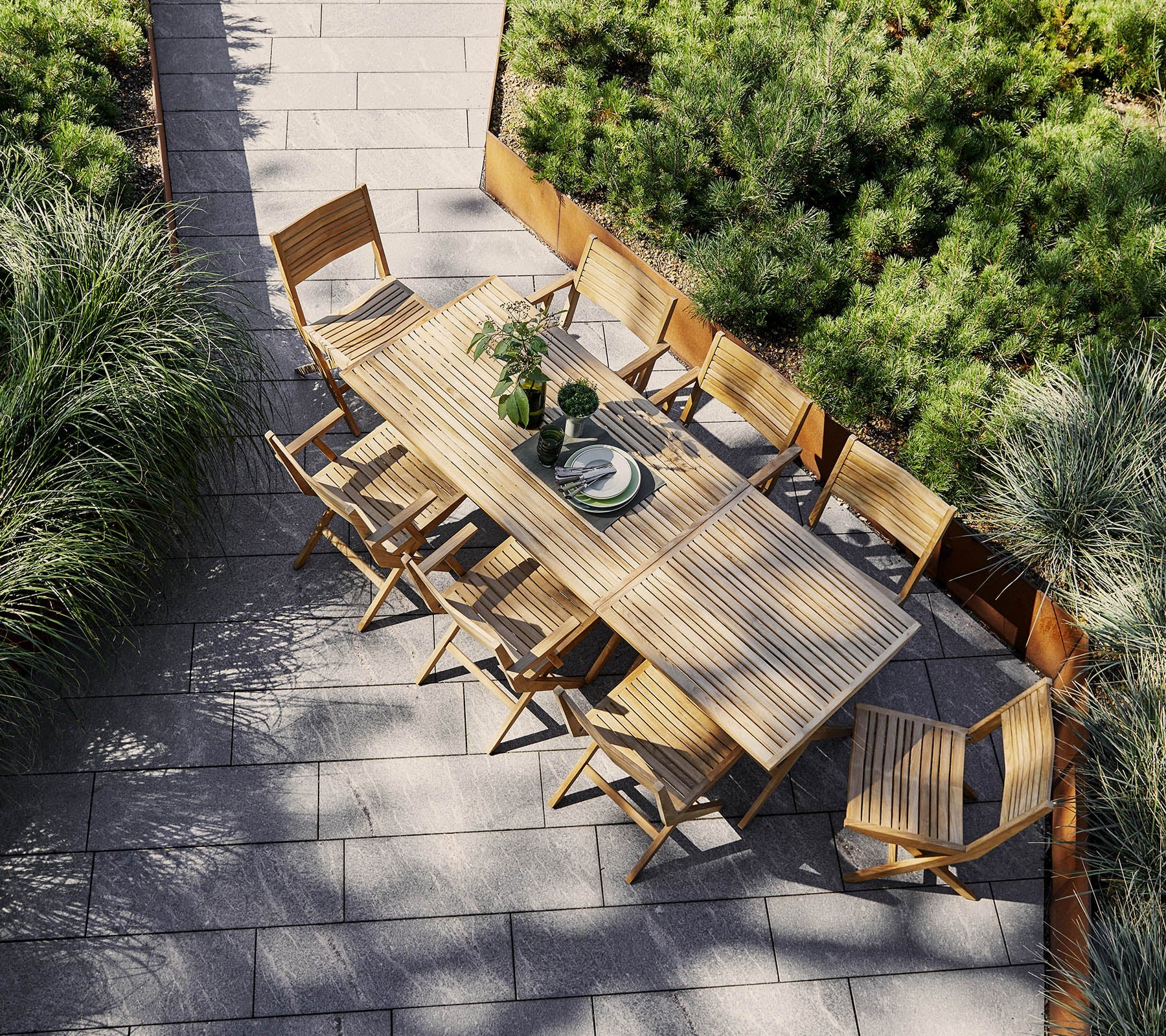 Cane-Line Flip Table